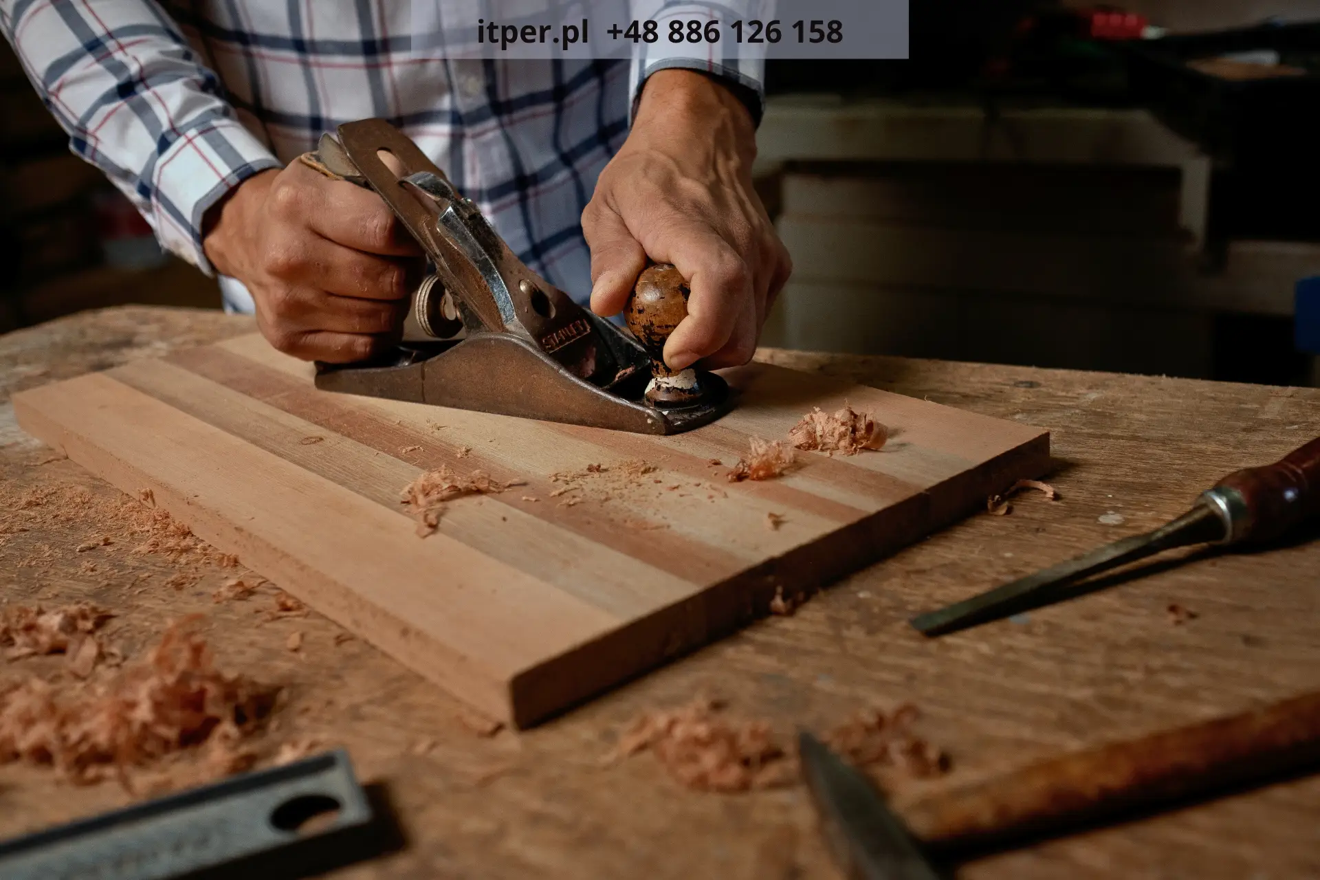 strona internetowa dla stolarza